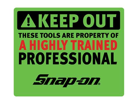 Snap-on（スナップオン）ステッカー「HIGHLY TRAINED DECAL - GREEN」